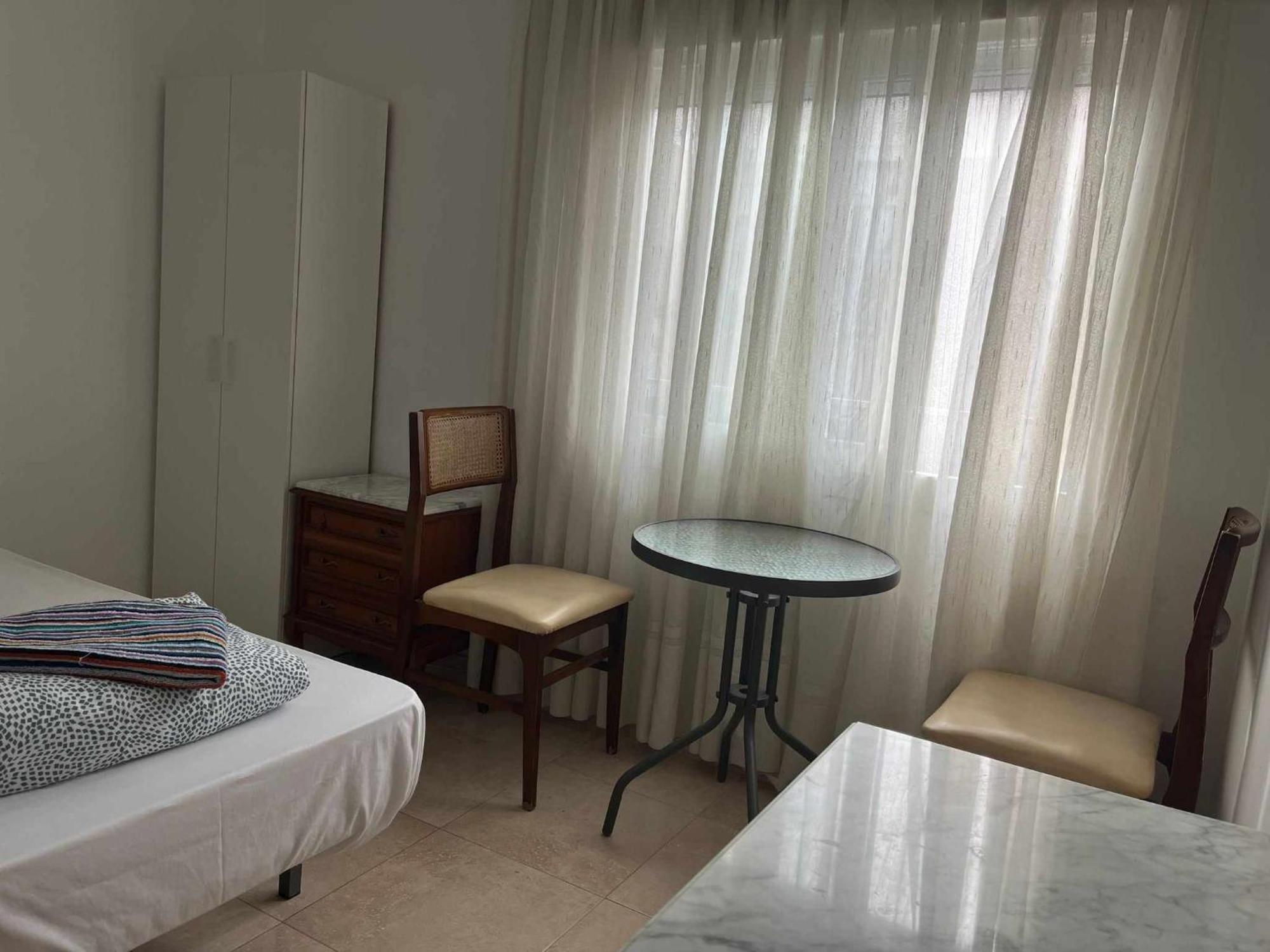 Апартаменти 24 D-Habitacion En Piso San Vicente Raspeig Екстер'єр фото